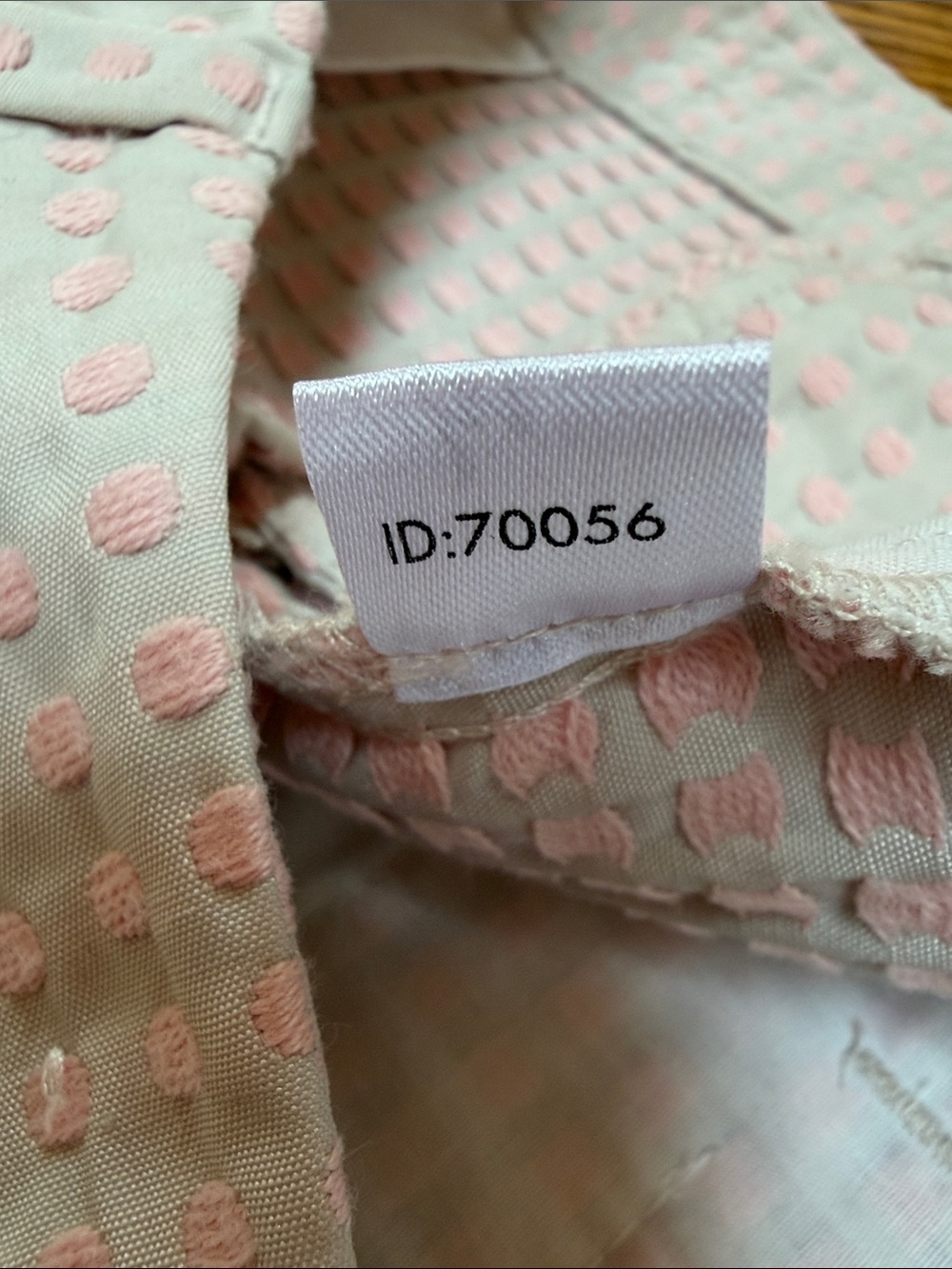 LOFT light tan and pink dot shorts.  Size 8. Great condition. - Picture 4 of 10